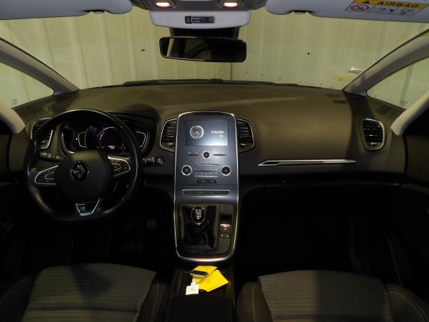 Vente en ligne Renault Grand Scenic 4 Grand Scenic Blue dCi 120 au prix de 14 890 €