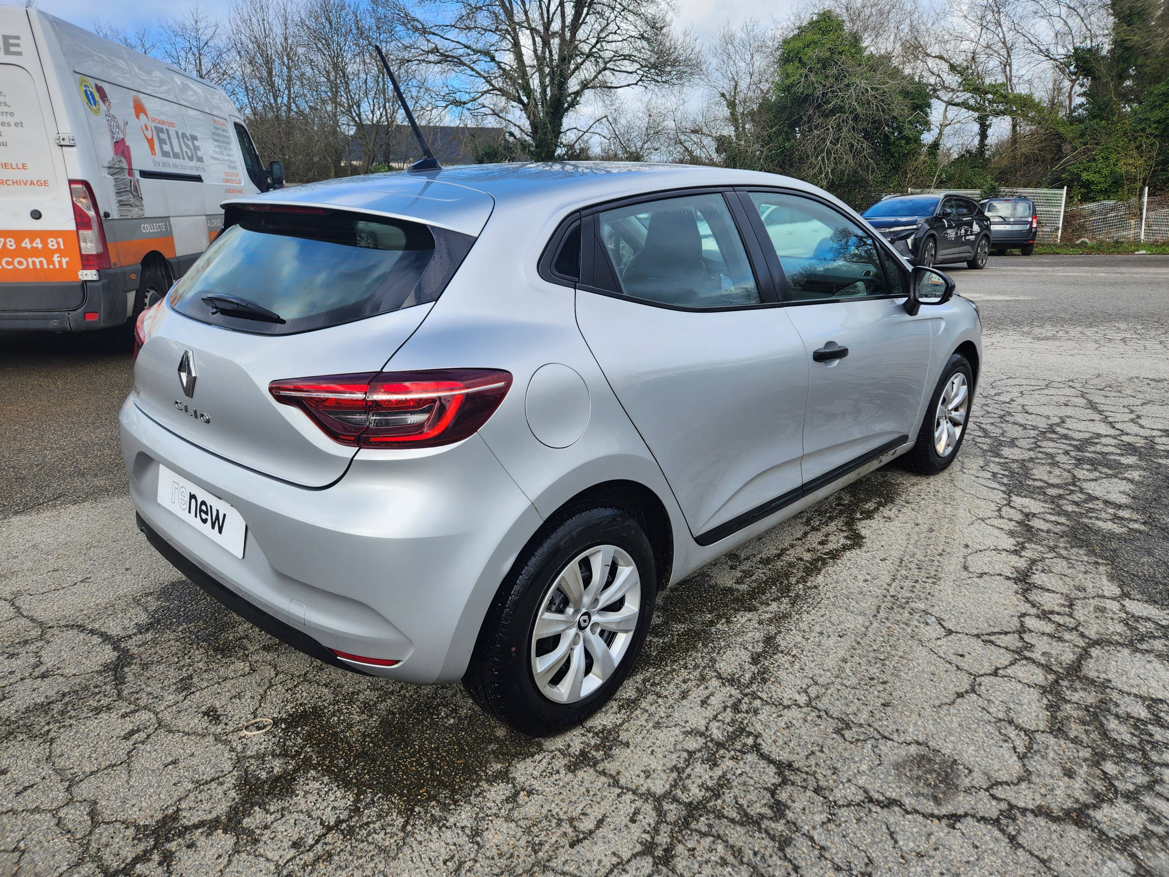 Vente en ligne Renault Clio 5 Clio SCe 65 au prix de 12 699 €