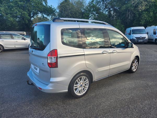 Vente en ligne Ford Tourneo Courier  1.0 E 100 BV6 S&S au prix de 11 499 €