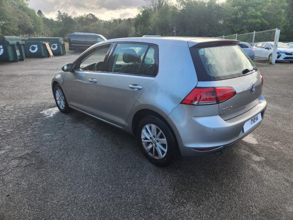 Vente en ligne Volkswagen Golf  1.6 TDI 110 BlueMotion Technology FAP au prix de 12 999 €