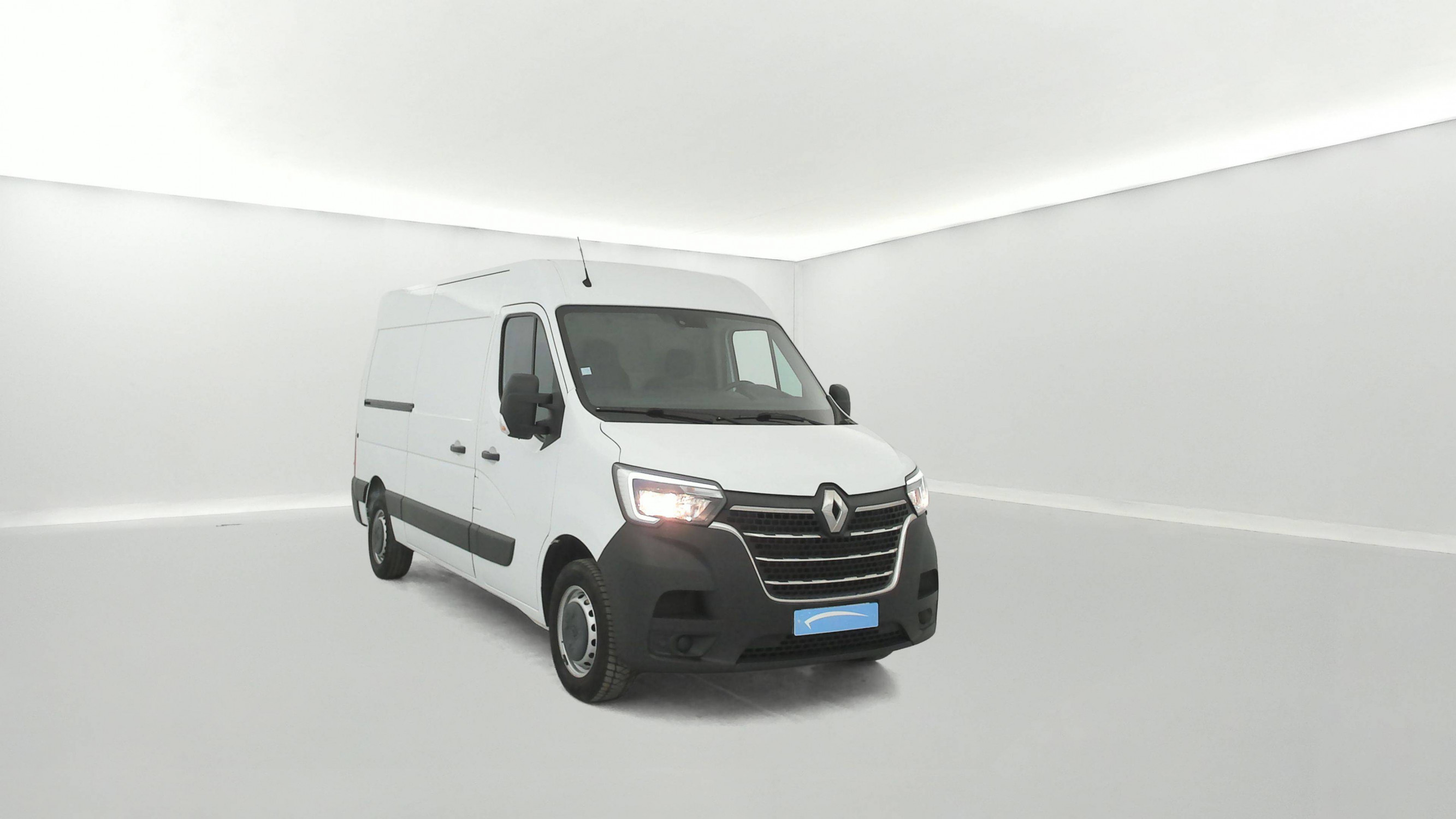 Vente en ligne Renault Master Fourgon MASTER FGN TRAC F3300 L2H2 ENERGY DCI 150 au prix de 22 890 €