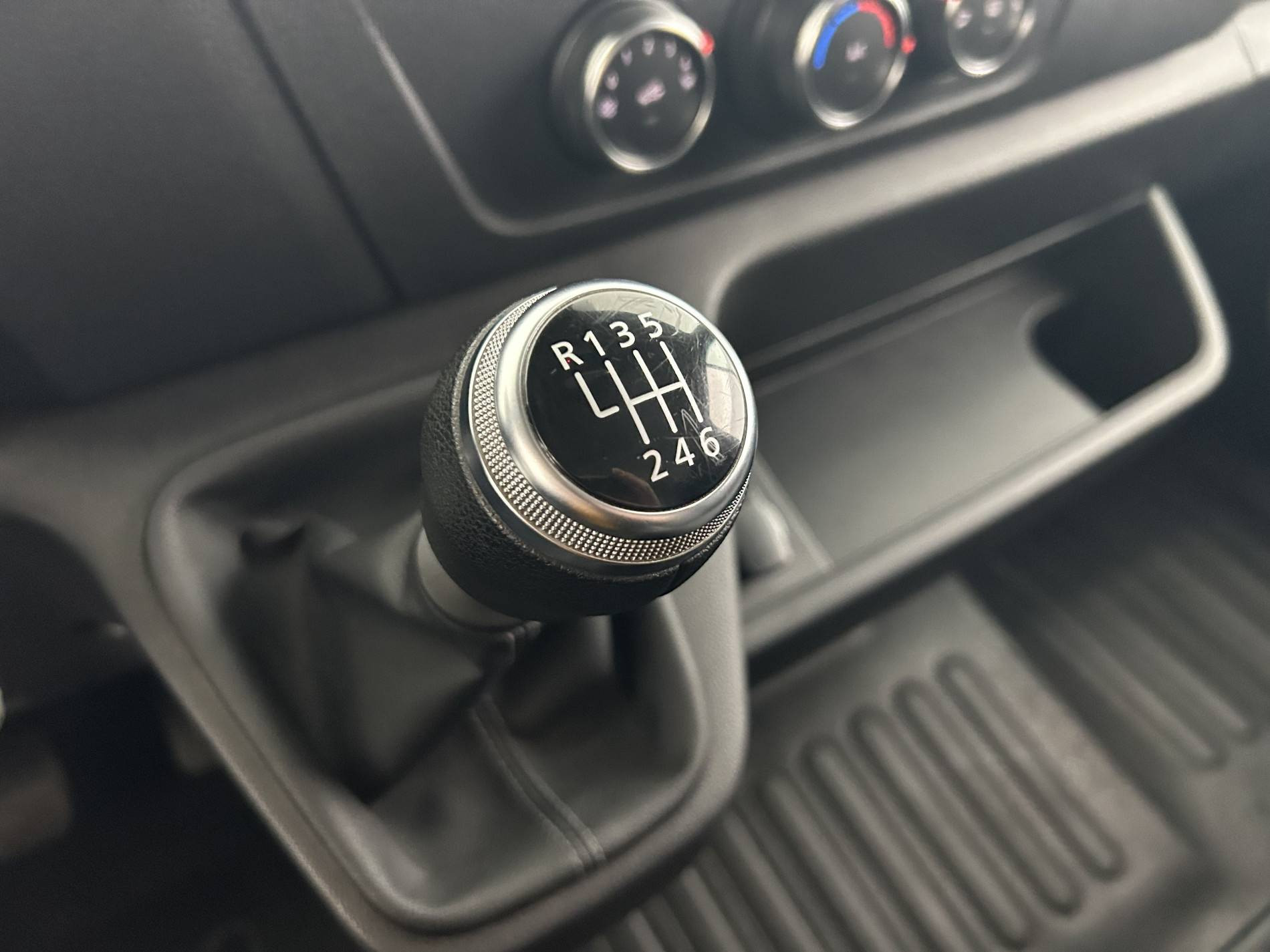 Vente en ligne Renault Master Fourgon MASTER FGN TRAC F3300 L2H2 ENERGY DCI 150 au prix de 22 890 €