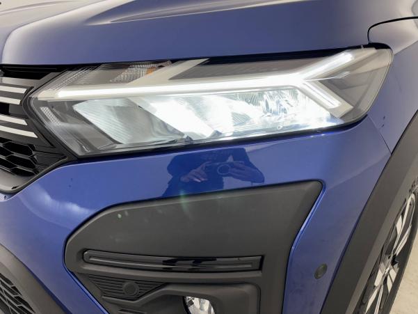 Vente en ligne Dacia Sandero  ECO-G 100 au prix de 17 999 €