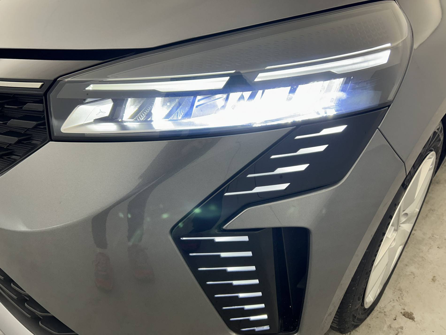 Vente en ligne Renault Clio 5 Clio TCe 90 au prix de 16 599 €