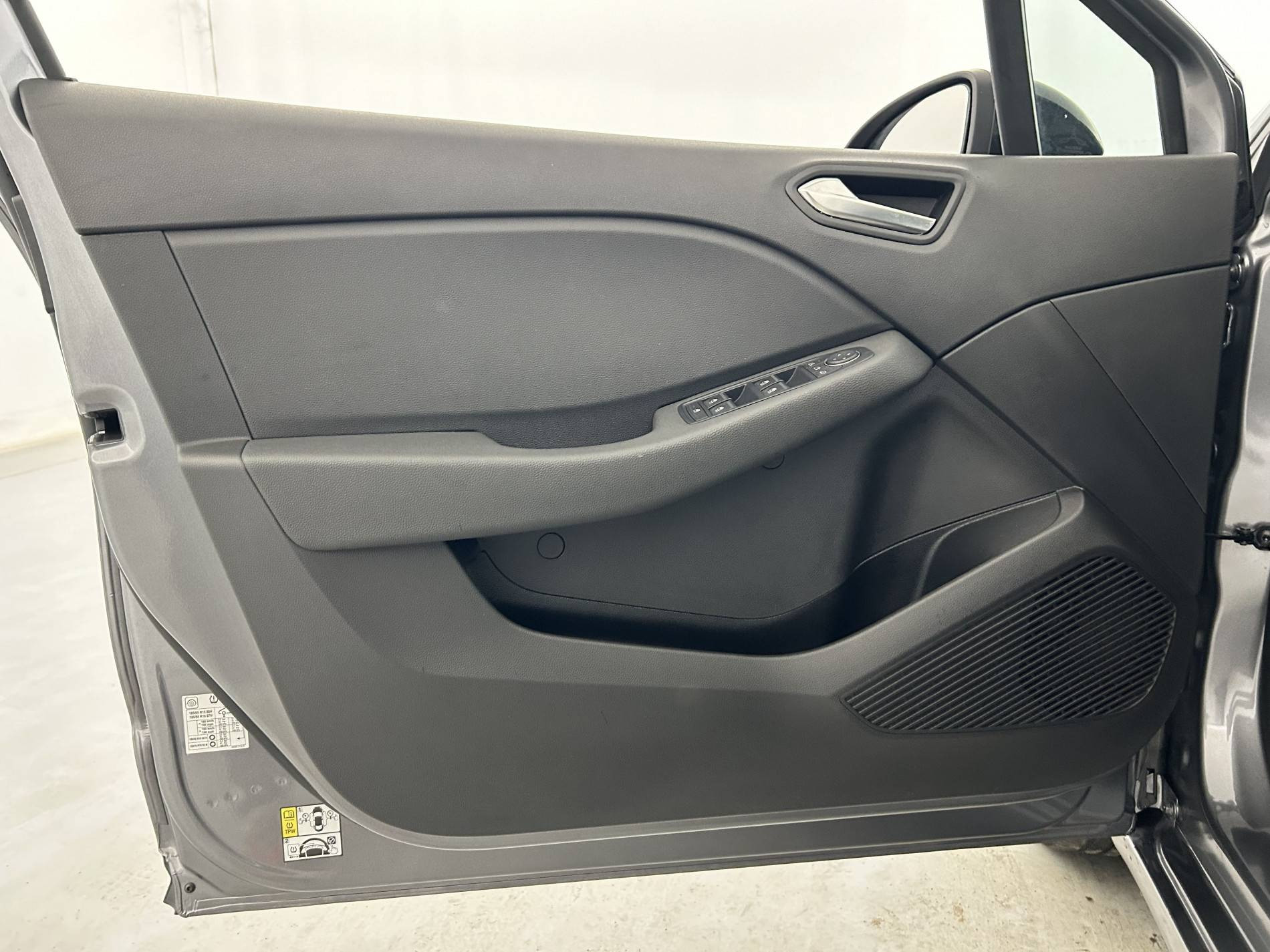 Vente en ligne Renault Clio 5 Clio TCe 90 au prix de 16 599 €