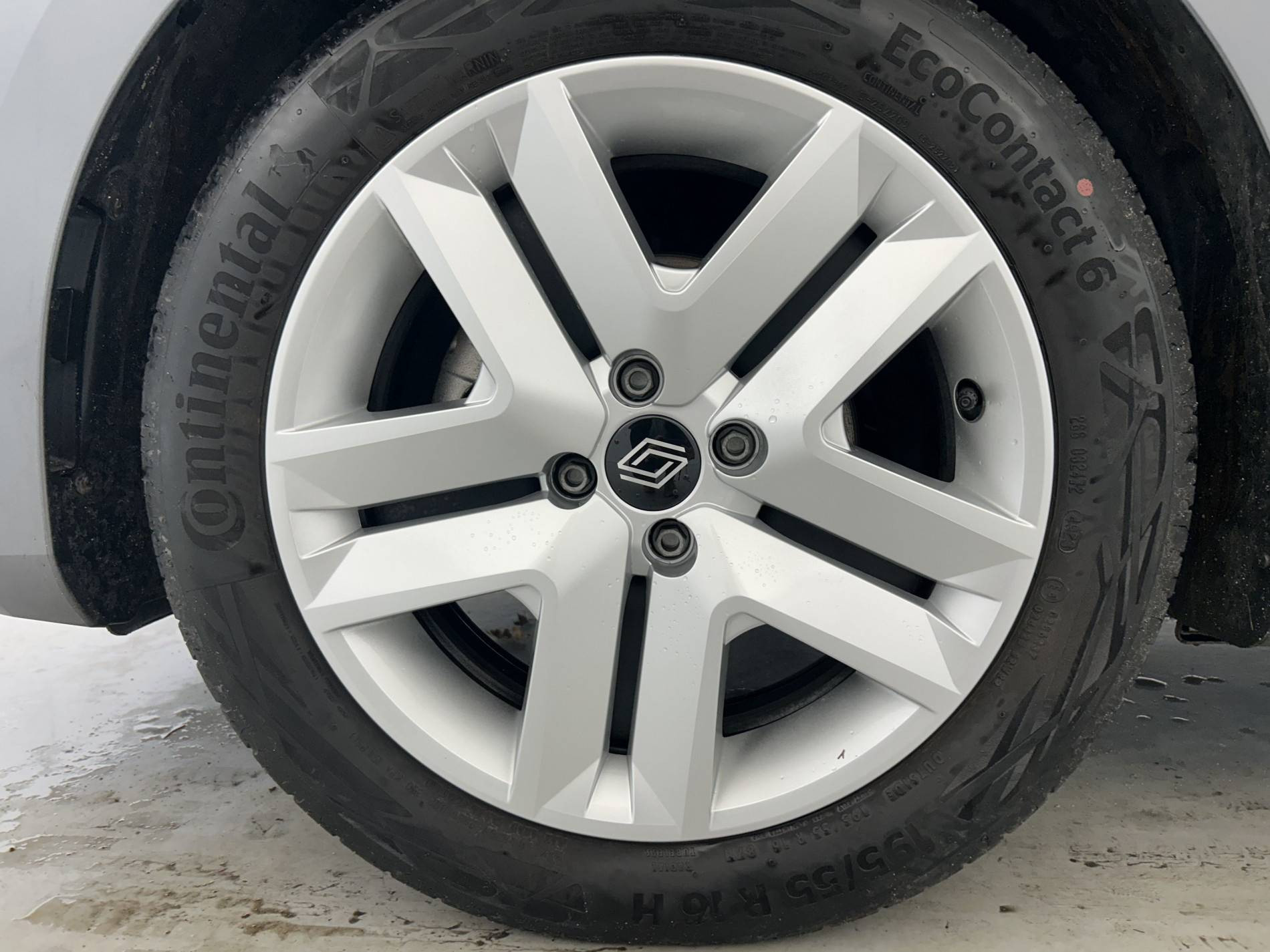 Vente en ligne Renault Clio 5 Clio TCe 90 au prix de 16 599 €