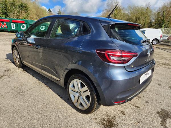 Vente en ligne Renault Clio 5 Clio TCe 100 au prix de 13 499 €
