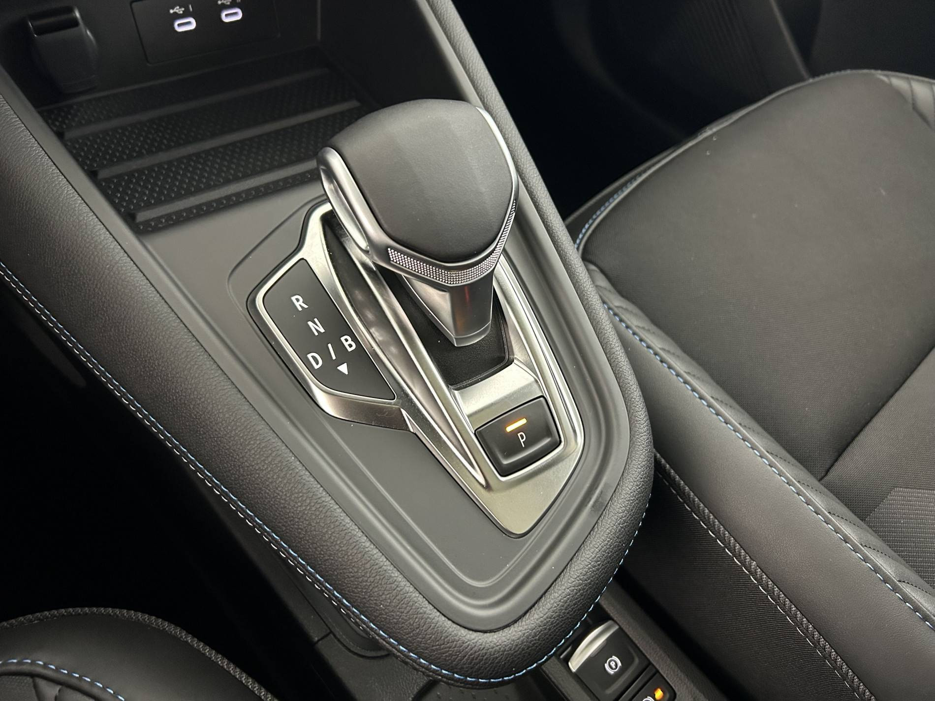 Vente en ligne Renault Symbioz  E-Tech full hybrid 145 au prix de 32 890 €