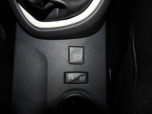 Vente en ligne Renault Captur Captur dCi 90 E6C au prix de 13 890 €