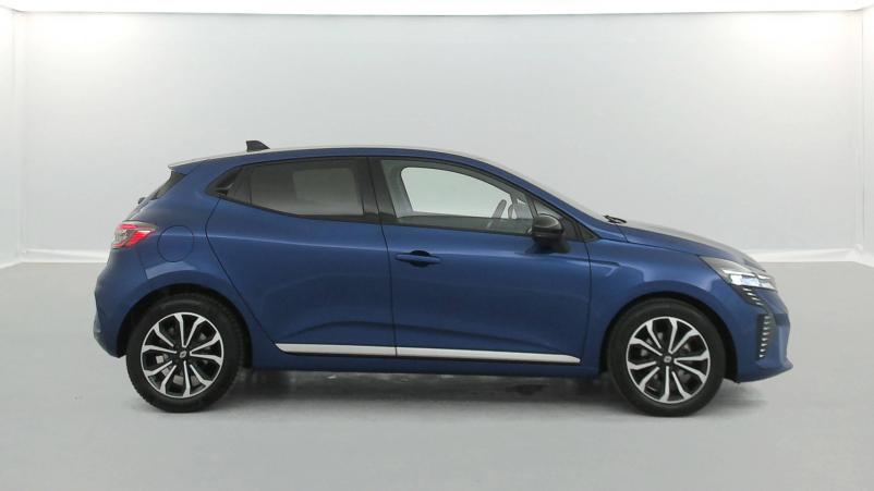 Vente en ligne Renault Clio 5 Clio TCe 90 au prix de 17 990 €