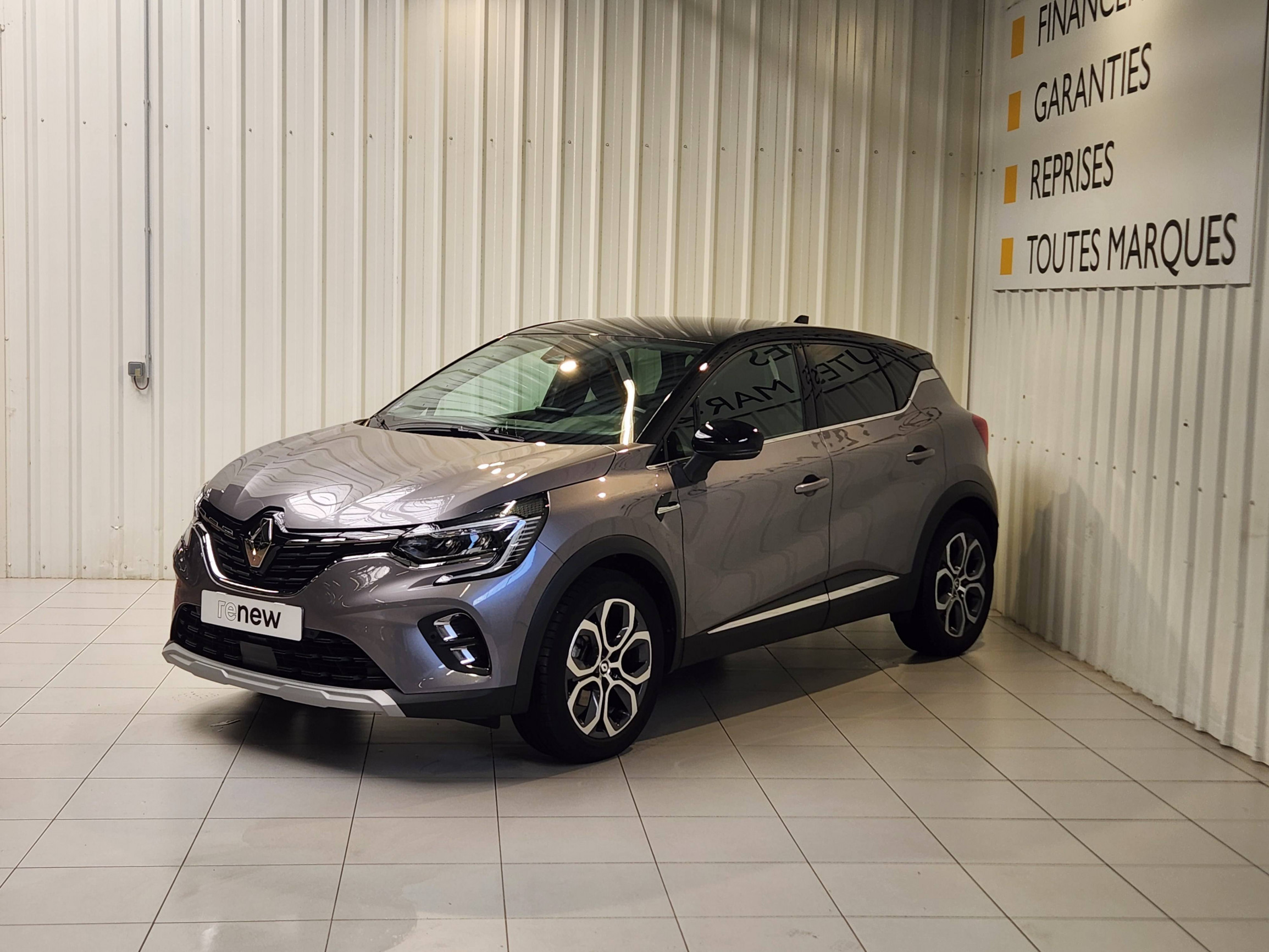 Renault Captur  E-Tech full hybrid 145 occasion de 2024 en vente à Morlaix