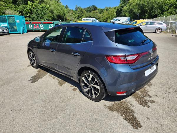 Vente en ligne Renault Megane 4 Mégane IV Berline TCe 115 FAP au prix de 12 129 €