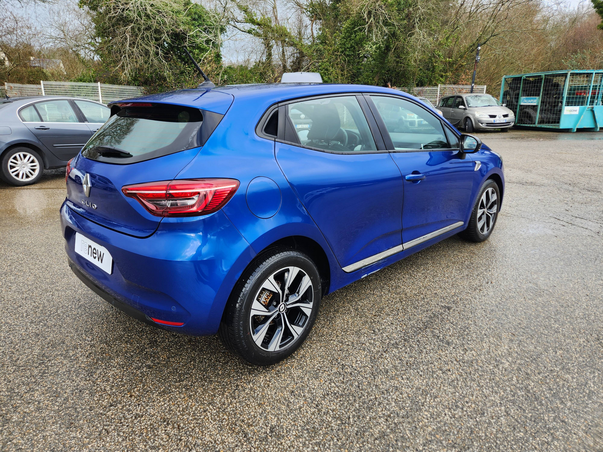 Vente en ligne Renault Clio 5 Clio TCe 90 - 21N au prix de 14 499 €