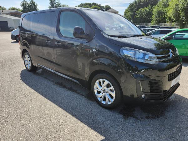 Vente en ligne Citroën Jumpy Fourgon JUMPY CAB APPROFONDIE M BLUEHDI 180 S&S EAT8 au prix de 29 999 €