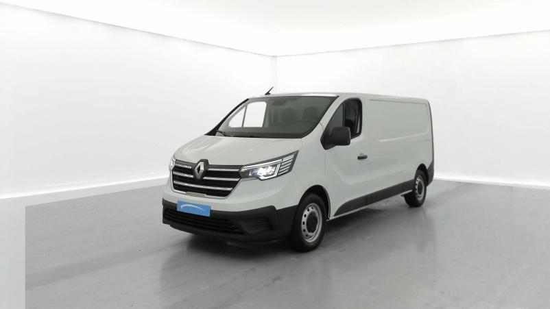 Vente en ligne Renault Trafic 3 Fourgon TRAFIC FGN L2H1 3000 KG BLUE DCI 130 au prix de 26 999 €