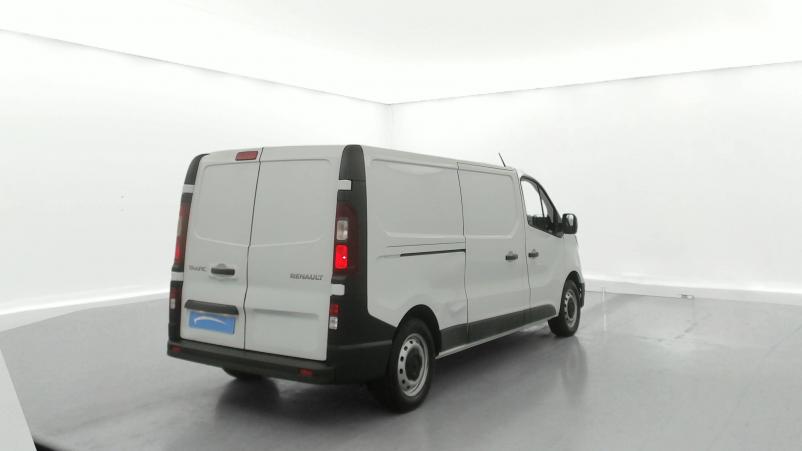 Vente en ligne Renault Trafic 3 Fourgon TRAFIC FGN L2H1 3000 KG BLUE DCI 130 au prix de 26 999 €