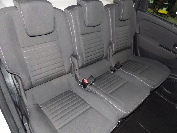 Vente en ligne Renault Scenic 3 Scenic dCi 110 au prix de 9 999 €