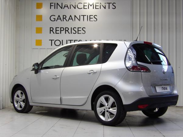 Vente en ligne Renault Scenic 3 Scenic dCi 110 au prix de 9 999 €