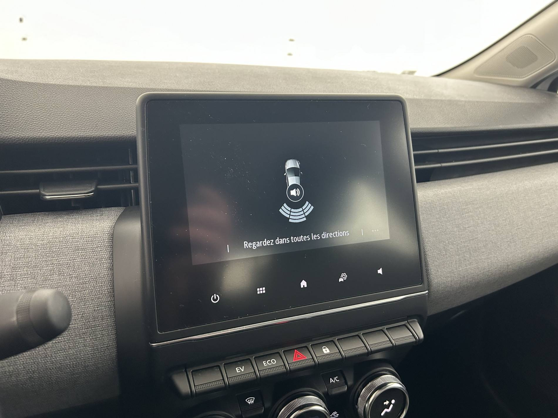 Vente en ligne Renault Clio 5 Clio E-Tech full hybrid 145 ch GSR2 au prix de 20 499 €