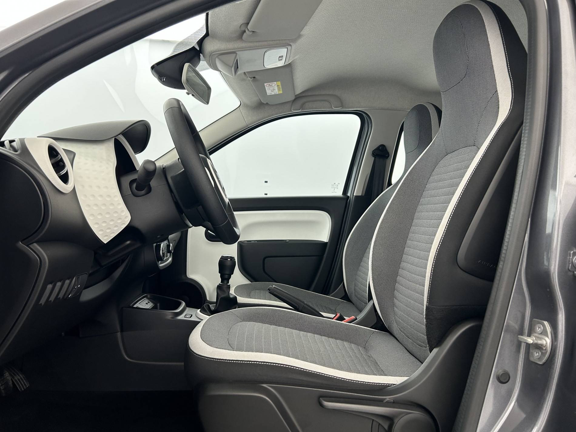 Vente en ligne Renault Twingo 3  SCe 65 au prix de 12 999 €