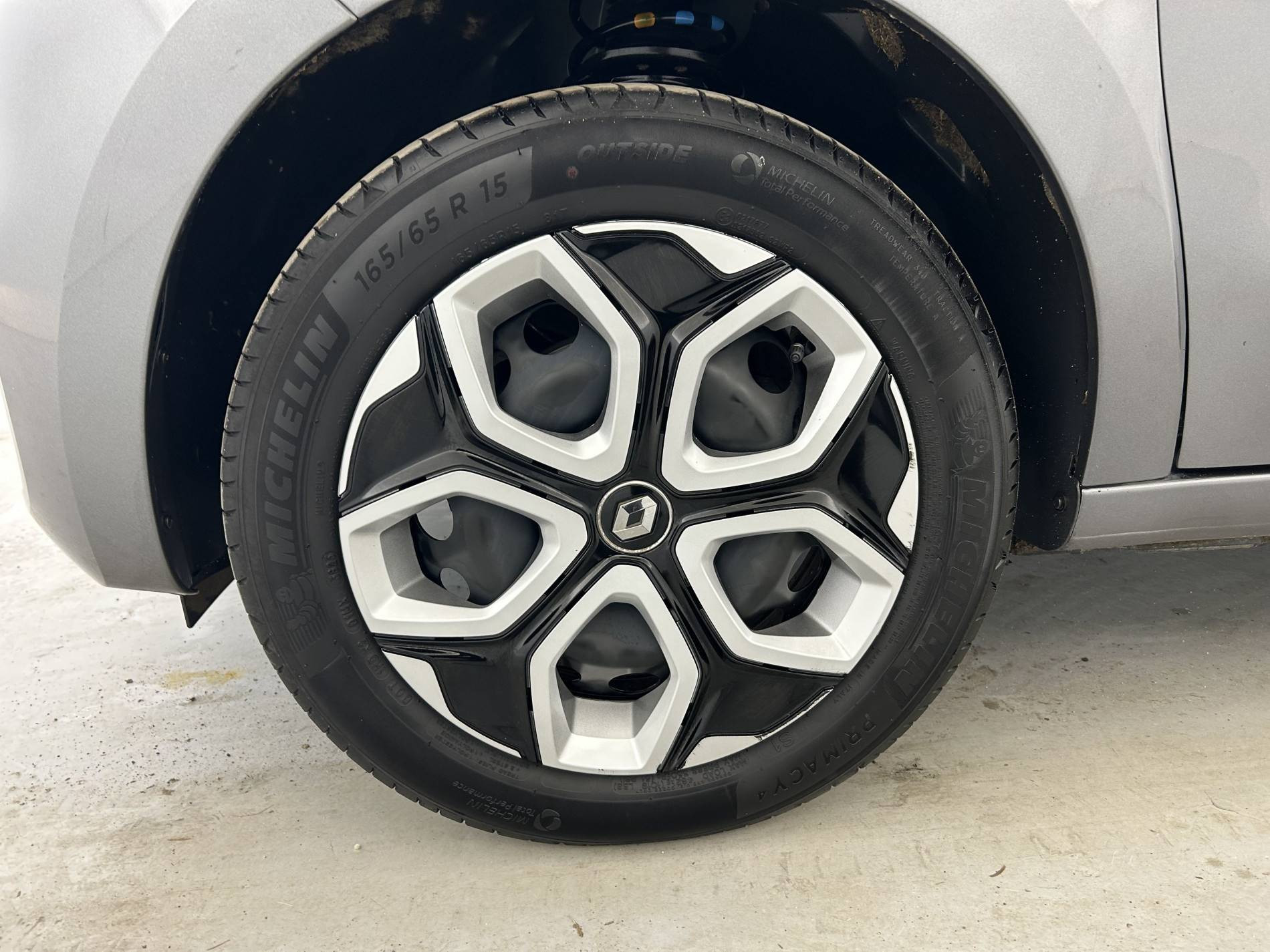 Vente en ligne Renault Twingo 3  SCe 65 au prix de 12 999 €