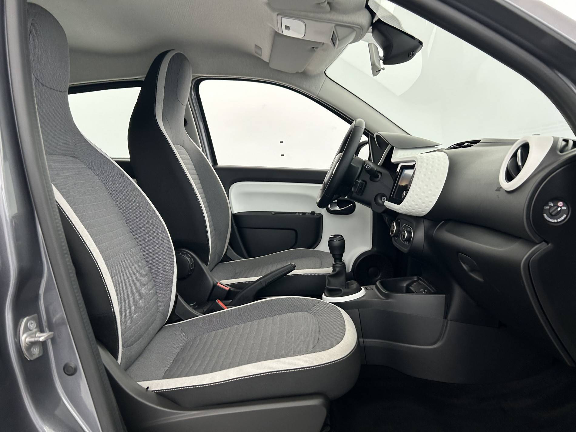 Vente en ligne Renault Twingo 3  SCe 65 au prix de 12 999 €