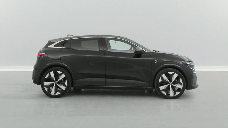 Vente en ligne Renault Megane E-Tech  EV60 220 ch super charge au prix de 27 490 €