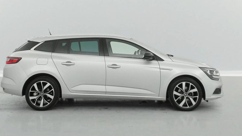 Vente en ligne Renault Megane 4 Estate Mégane IV Estate TCe 140 FAP au prix de 16 390 €