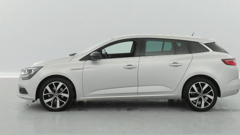 Vente en ligne Renault Megane 4 Estate Mégane IV Estate TCe 140 FAP au prix de 16 390 €