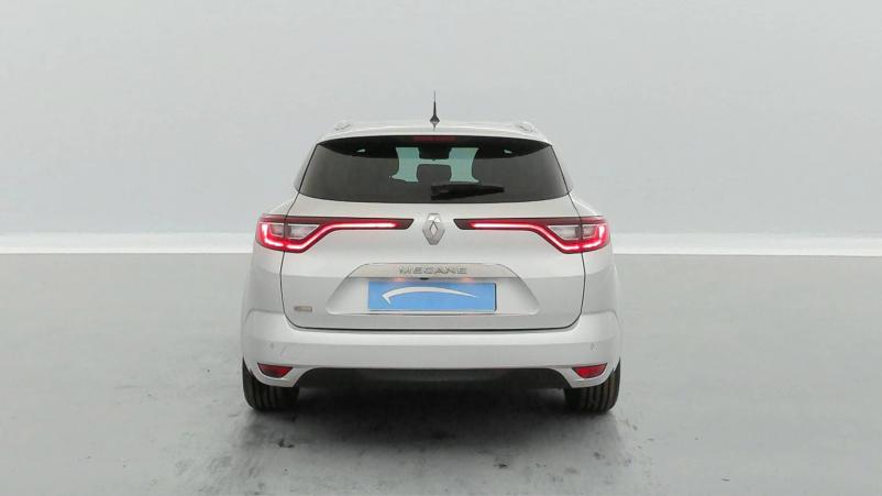 Vente en ligne Renault Megane 4 Estate Mégane IV Estate TCe 140 FAP au prix de 16 390 €