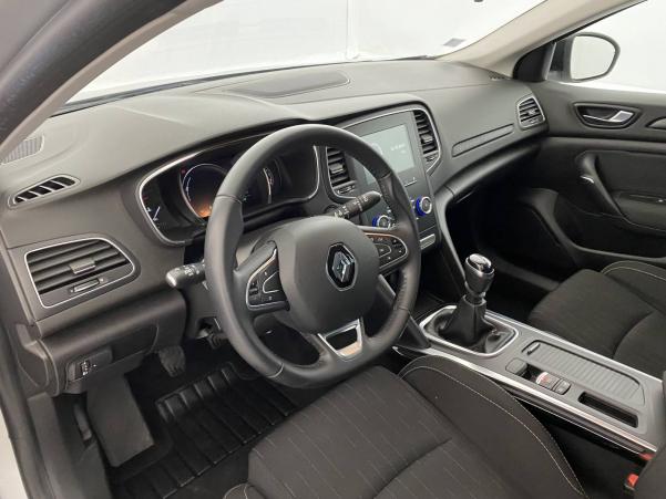 Vente en ligne Renault Megane 4 Estate Mégane IV Estate TCe 140 FAP au prix de 16 390 €