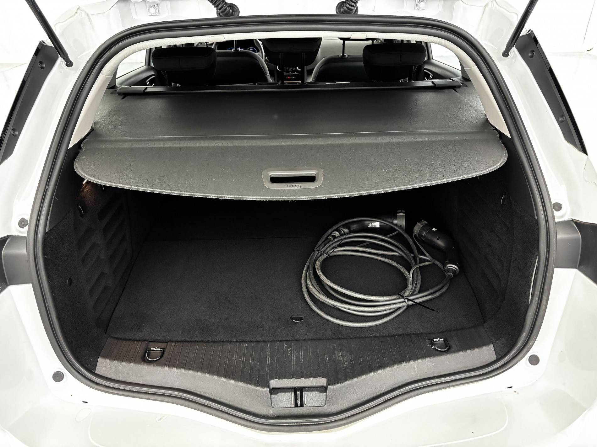 Vente en ligne Renault Megane 4 Estate Mégane IV Estate E-TECH Plug-In Hybride 160 - 21N au prix de 16 590 €