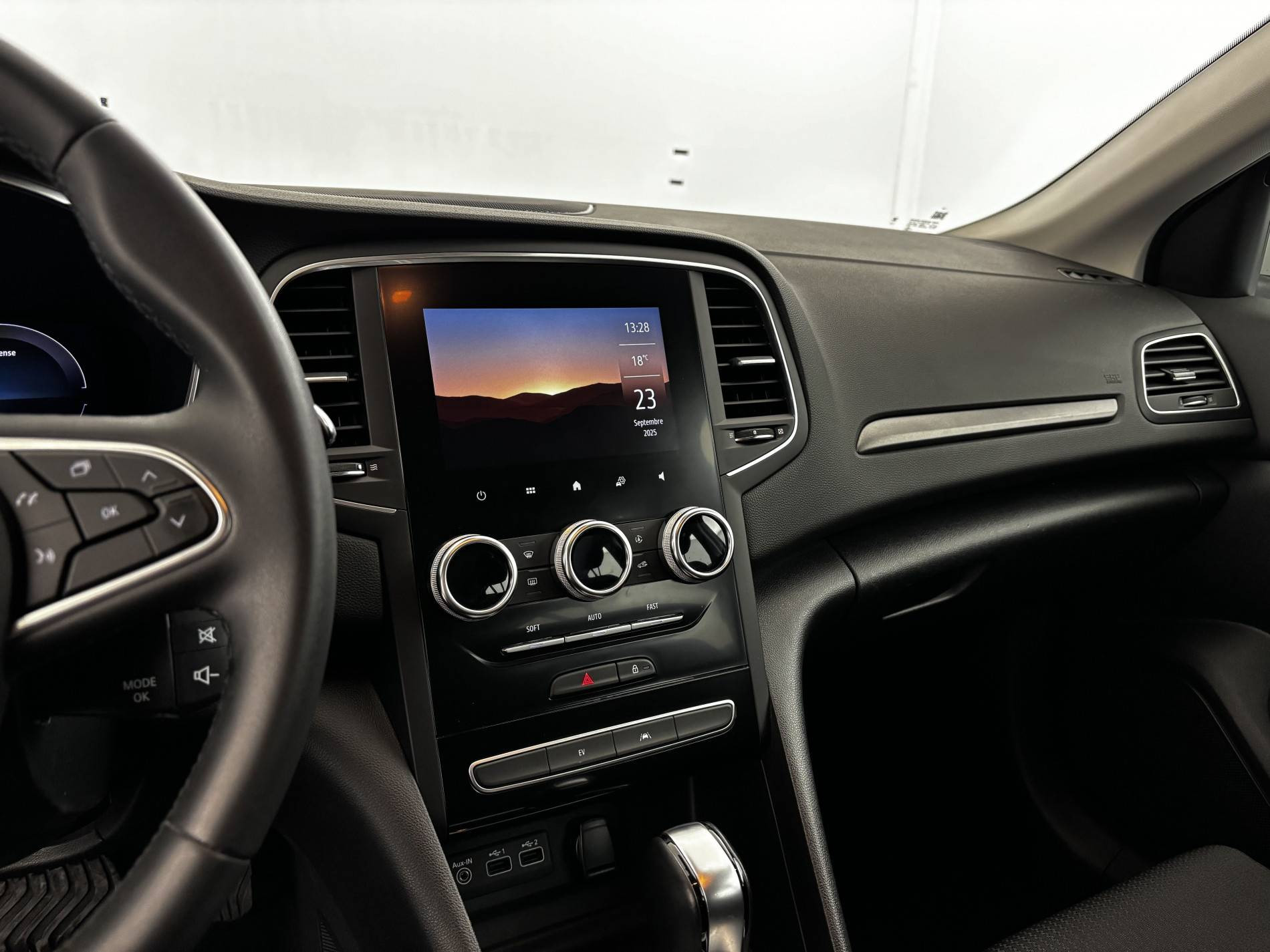 Vente en ligne Renault Megane 4 Estate Mégane IV Estate E-TECH Plug-In Hybride 160 - 21N au prix de 16 590 €