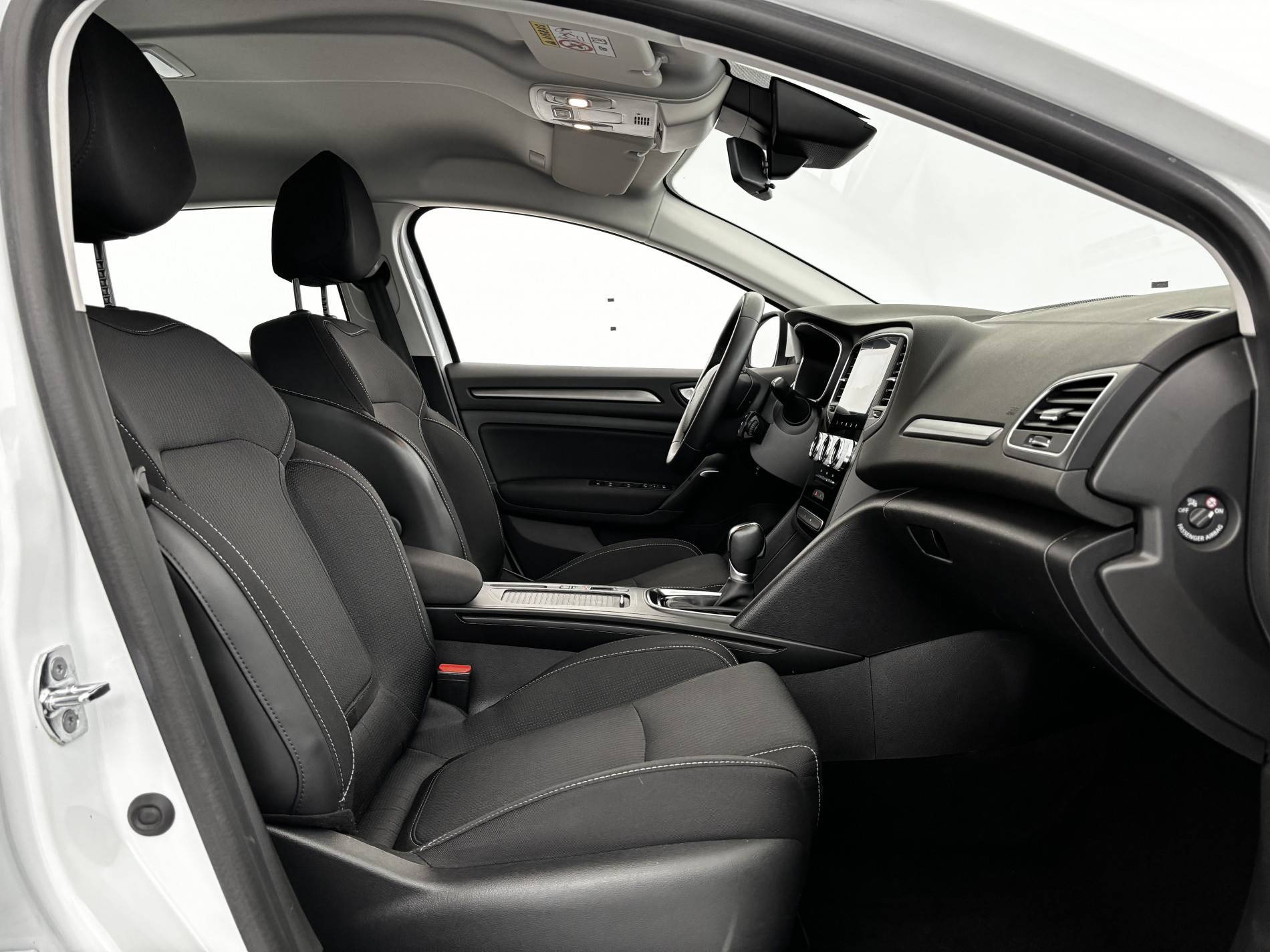 Vente en ligne Renault Megane 4 Estate Mégane IV Estate E-TECH Plug-In Hybride 160 - 21N au prix de 16 590 €