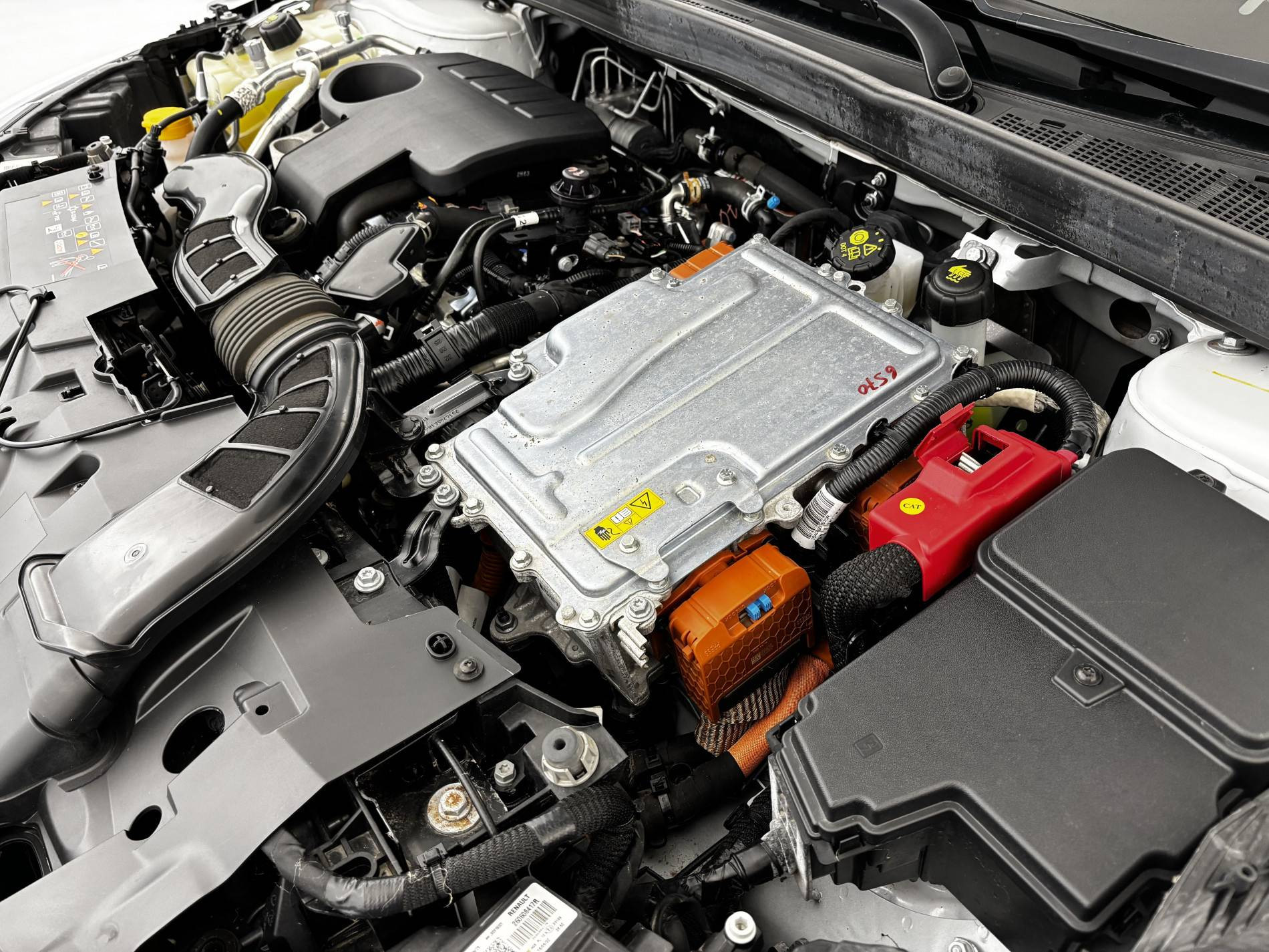 Vente en ligne Renault Megane 4 Estate Mégane IV Estate E-TECH Plug-In Hybride 160 - 21N au prix de 16 590 €