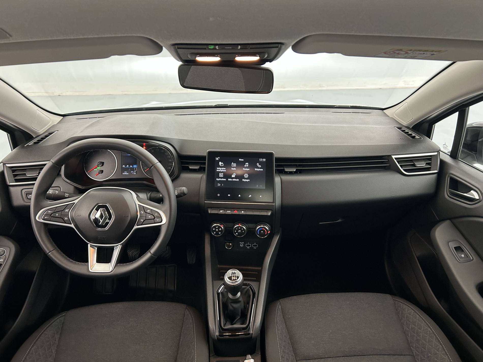 Vente en ligne Renault Clio 5 Clio TCe 90 au prix de 14 950 €