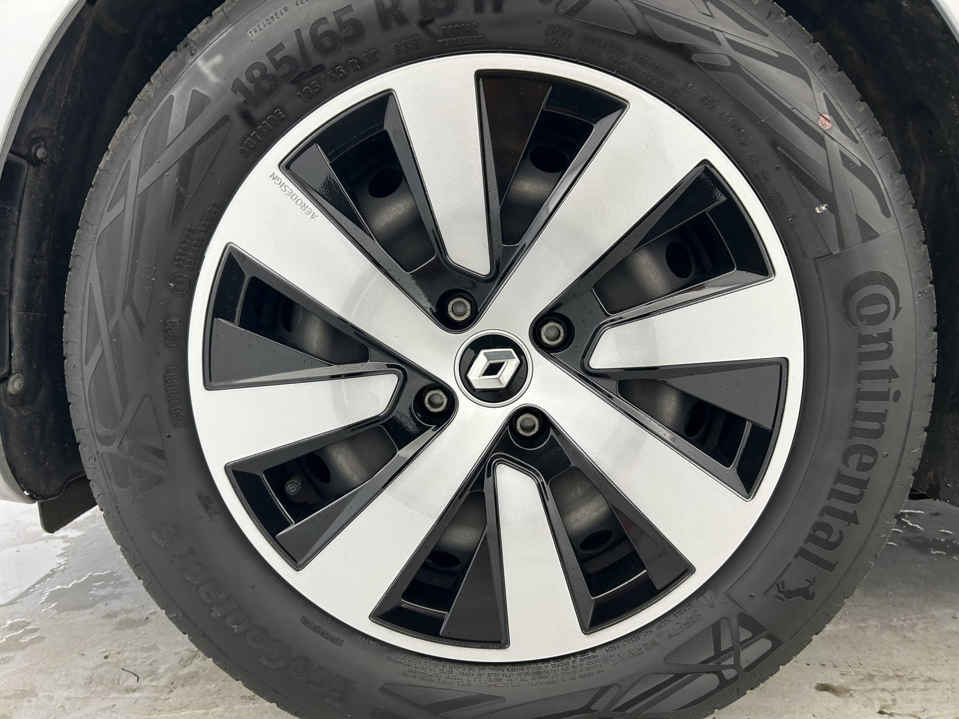 Vente en ligne Renault Clio 5 Clio TCe 90 au prix de 14 950 €