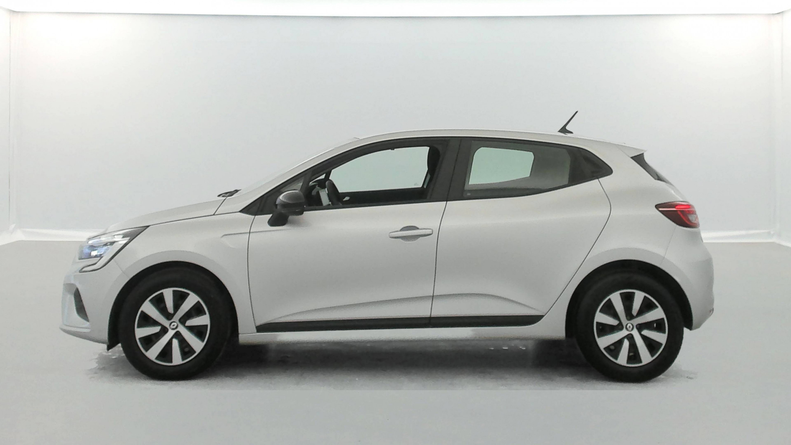 Vente en ligne Renault Clio 5 Clio TCe 90 au prix de 14 950 €