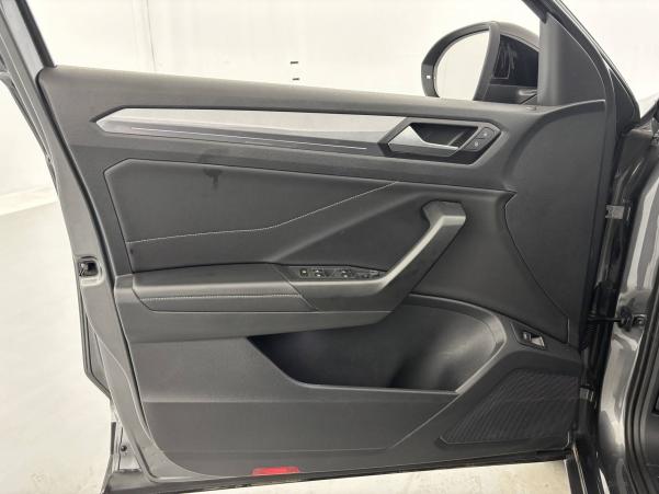 Vente en ligne Volkswagen T-Roc  1.5 TSI EVO 150 Start/Stop DSG7 au prix de 28 999 €