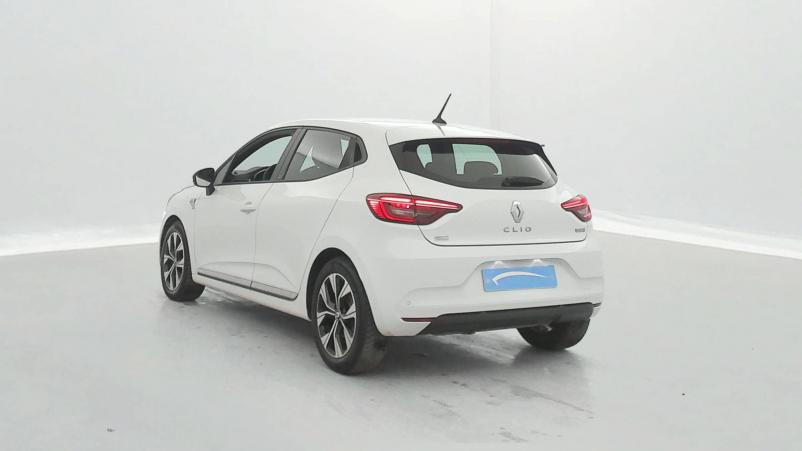 Vente en ligne Renault Clio 5 Clio E-Tech 140 au prix de 16 499 €