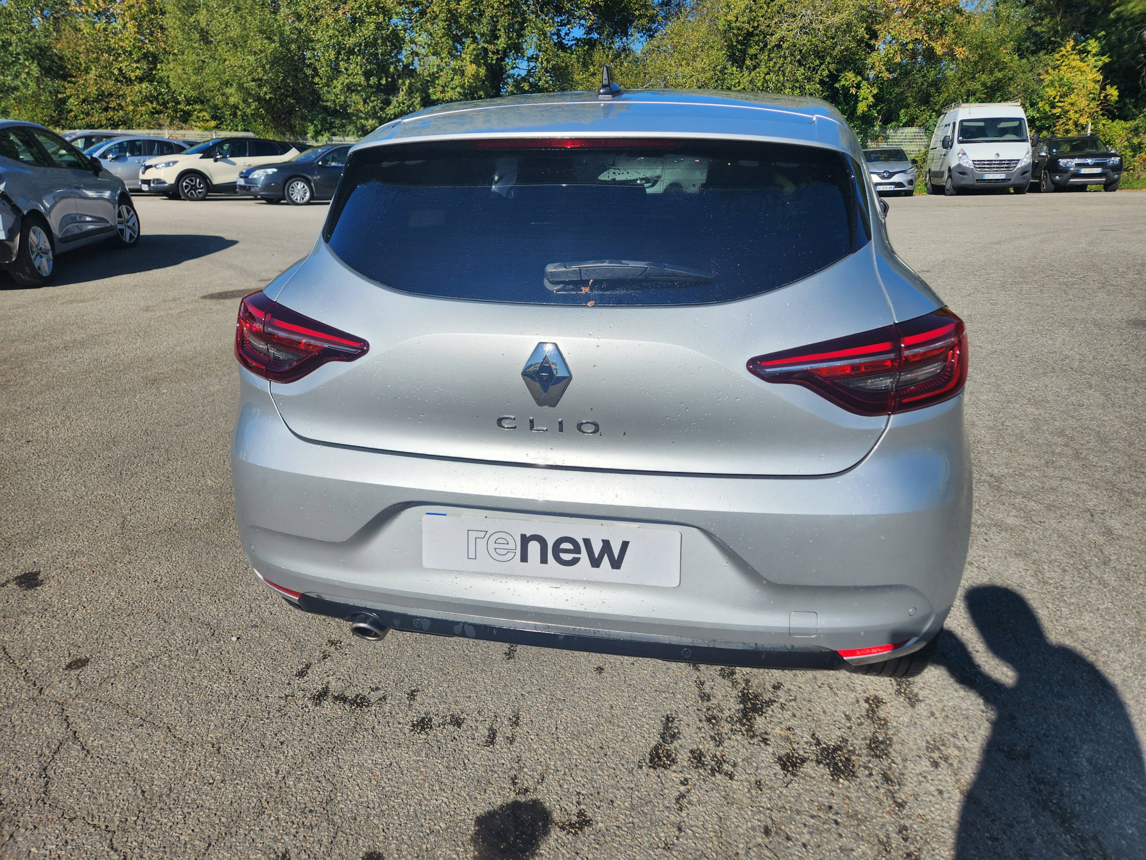 Vente en ligne Renault Clio 5 Clio TCe 90 au prix de 15 999 €