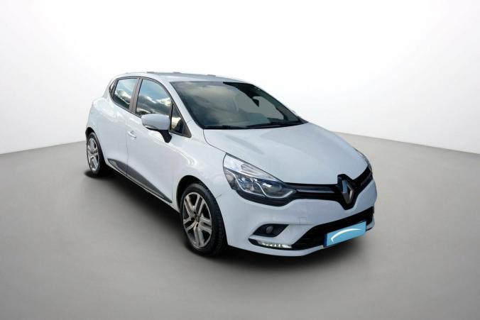 Vente en ligne Renault Clio 4 Clio dCi 75 E6C au prix de 12 499 €