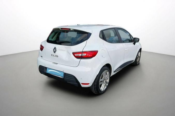 Vente en ligne Renault Clio 4 Clio dCi 75 E6C au prix de 12 499 €