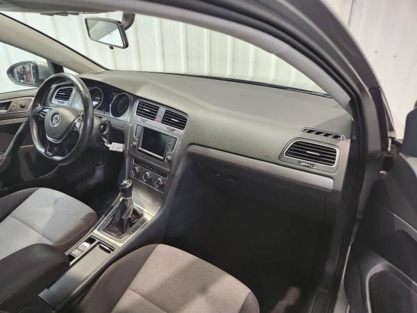 Vente en ligne Volkswagen Golf  1.6 TDI 110 BlueMotion Technology FAP au prix de 12 490 €