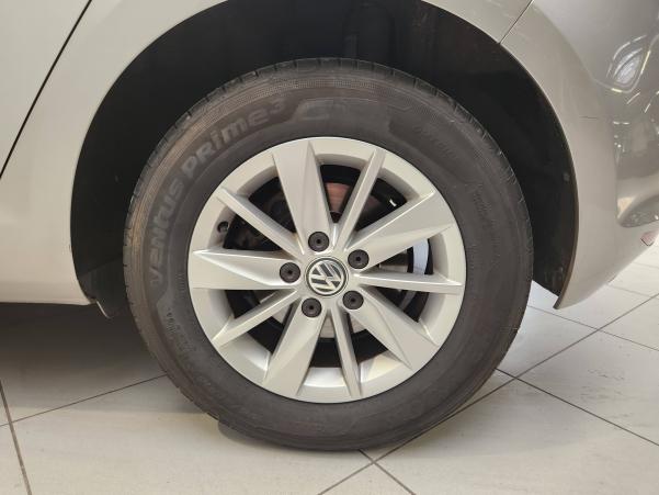 Vente en ligne Volkswagen Golf  1.6 TDI 110 BlueMotion Technology FAP au prix de 12 490 €