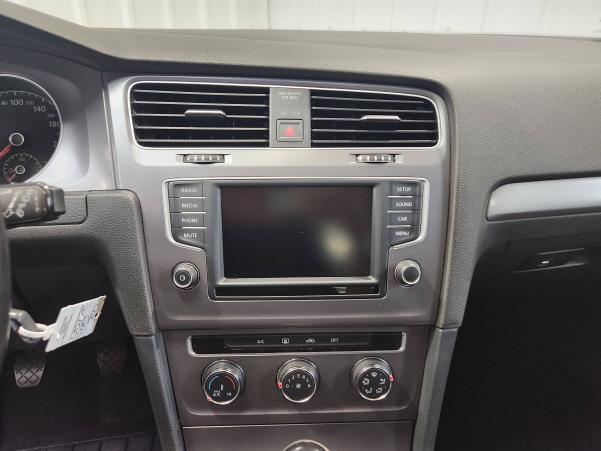 Vente en ligne Volkswagen Golf  1.6 TDI 110 BlueMotion Technology FAP au prix de 12 490 €