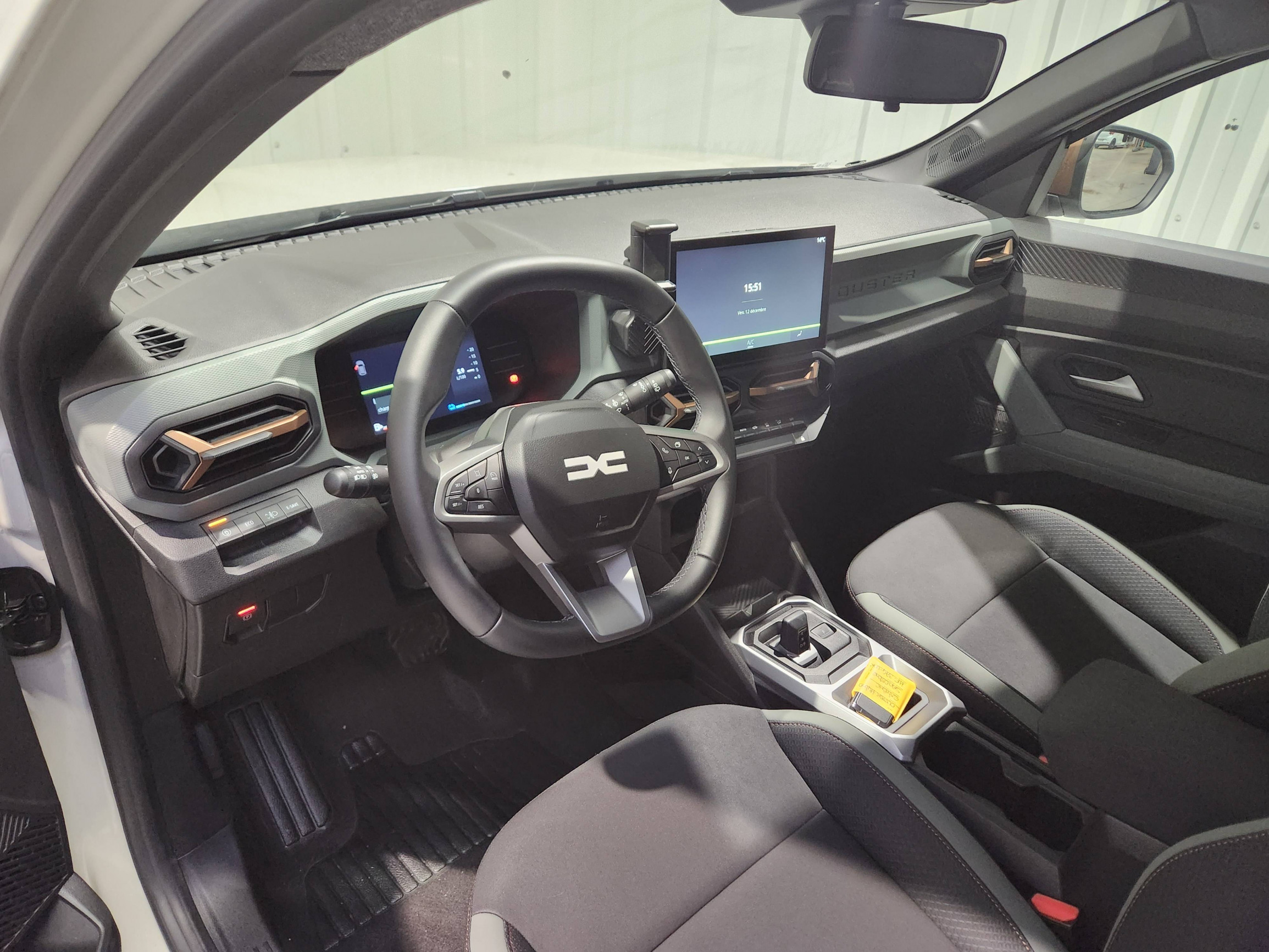 Vente en ligne Dacia Duster  Hybrid 140 au prix de 30 390 €