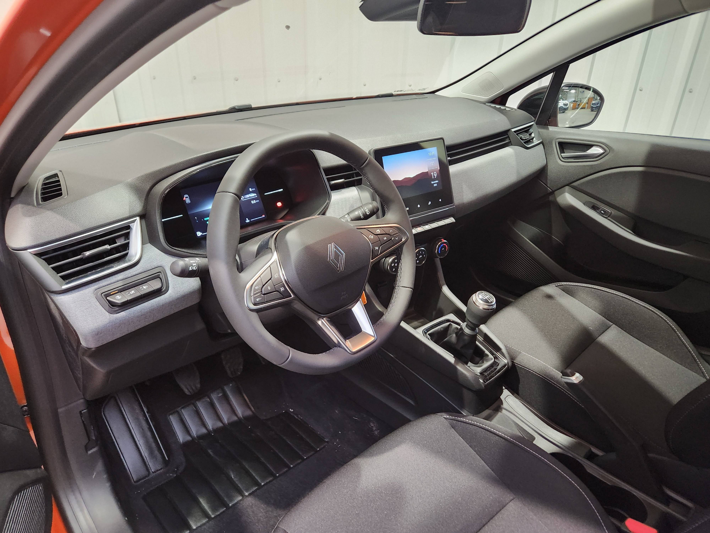 Vente en ligne Renault Clio 5 Clio TCe 90 ch au prix de 17 790 €