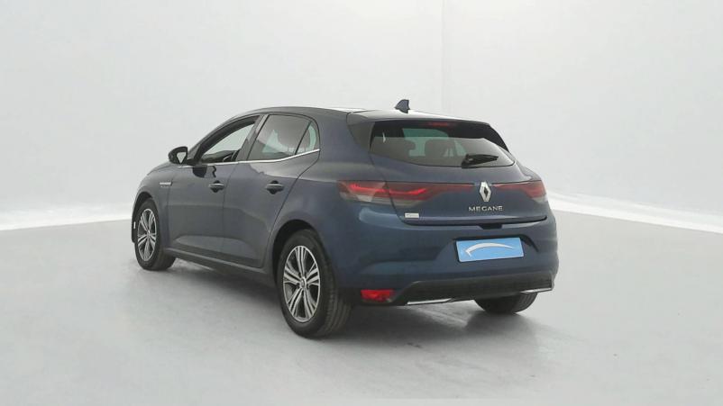 Vente en ligne Renault Megane 4 Mégane IV Berline Blue dCi 115 - 20 au prix de 17 299 €