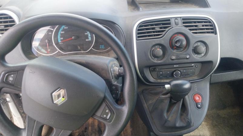 Vente en ligne Renault Kangoo Electrique KANGOO Z.E. 33 au prix de 9 999 €